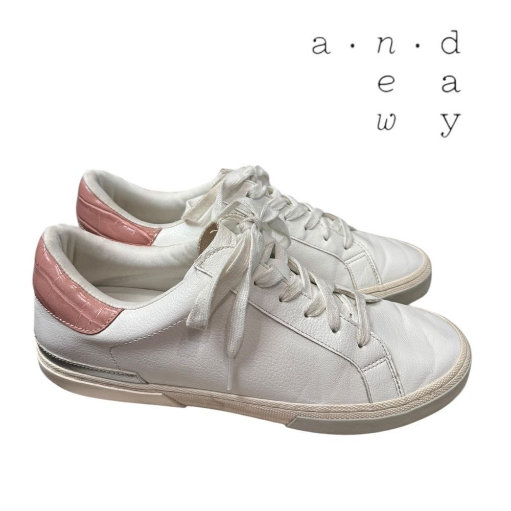 A New Day Women's White Pink Lace-up Tennis Shoes Sneakers 9.5